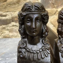 Paire de chenets bustes anciens en fonte 