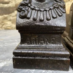 Paire de chenets bustes anciens en fonte 
