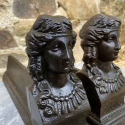 Paire de chenets bustes anciens en fonte 