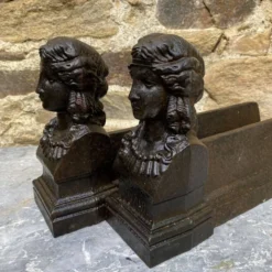 Paire de chenets bustes anciens en fonte 