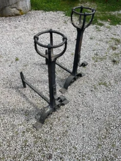 Paire de chenets de château en fonte