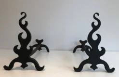 Paire de chenets en fonte et fer forgé
