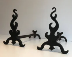 Paire de chenets en fonte et fer forgé