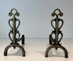 Paire de Chenets en Laiton et Fer Forgé à Flambeaux à Triple Volute et Mont