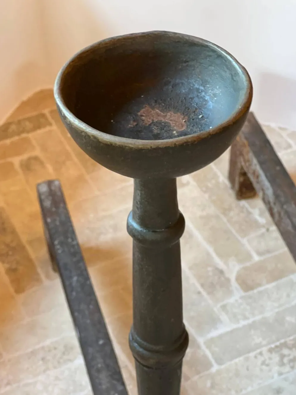 Paire de chenets, landiers en fonte fer, XIX° siècle