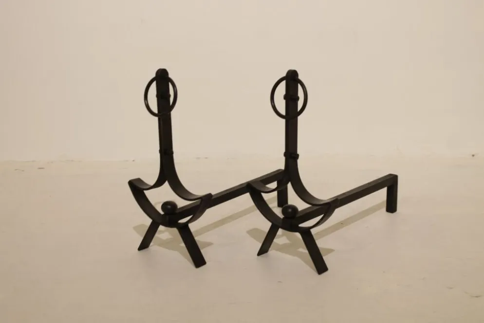 Paire de chenets moderniste en fer forgé