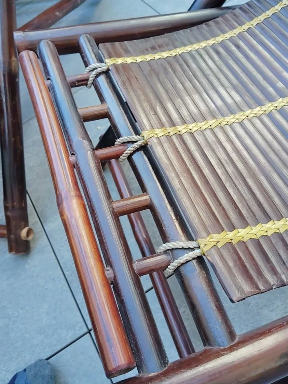 Paire de chiliennes en bambou