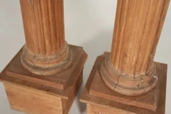 Paire de colonnes corinthiennes du XVIIIème