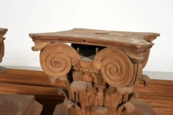 Paire de colonnes corinthiennes du XVIIIème