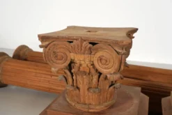 Paire de colonnes corinthiennes du XVIIIème