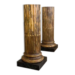 Paire de colonnes en bois sculpté de style Louis XVI, L’escalier de cristal, vers 1880