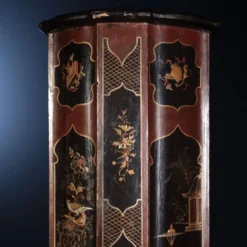 Paire de colonnes piédestaux de style chinoiserie