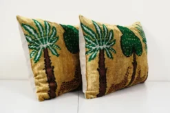 Paire de coussins Ikat tigres