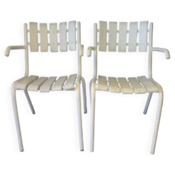 Paire de fauteuils de jardin blancs