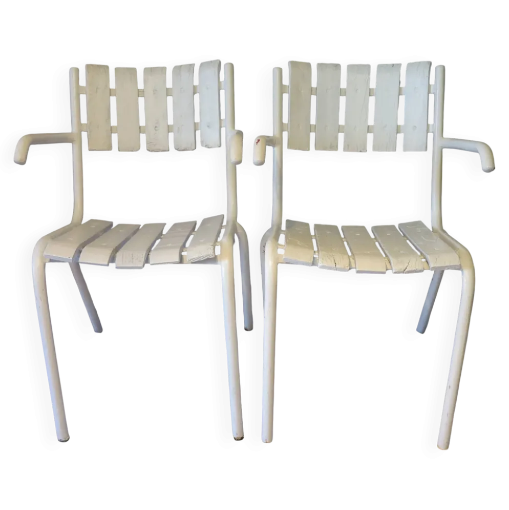 Paire de fauteuils de jardin blancs
