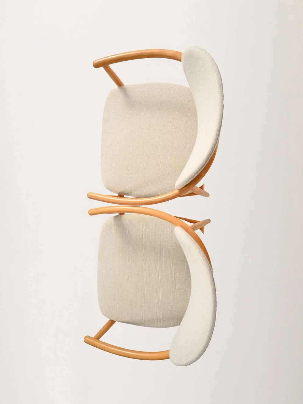 Paire de fauteuils "Pluto" par Alf Svensson
