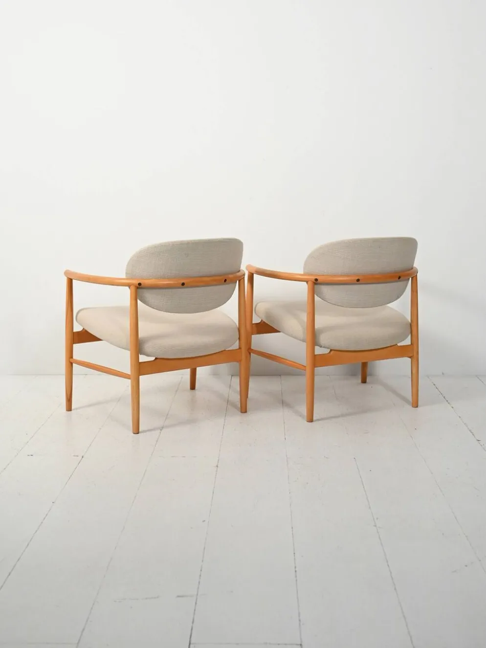 Paire de fauteuils "Pluto" par Alf Svensson