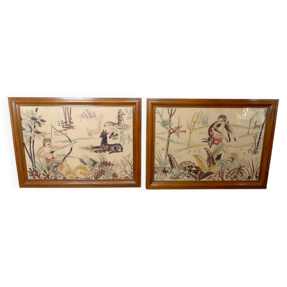 Paire de grandes tapisseries brodées Art Déco, décor de chasse/mythe, 1930