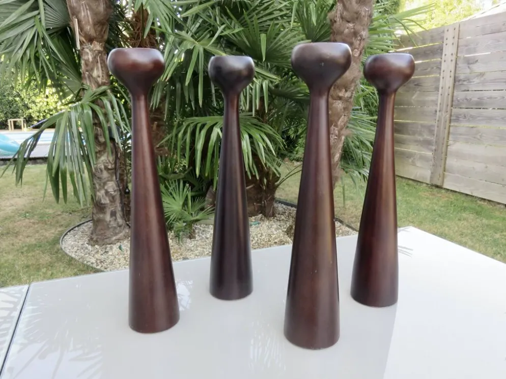 Paire de grands bougeoirs scandinaves en teck 1960 vintage