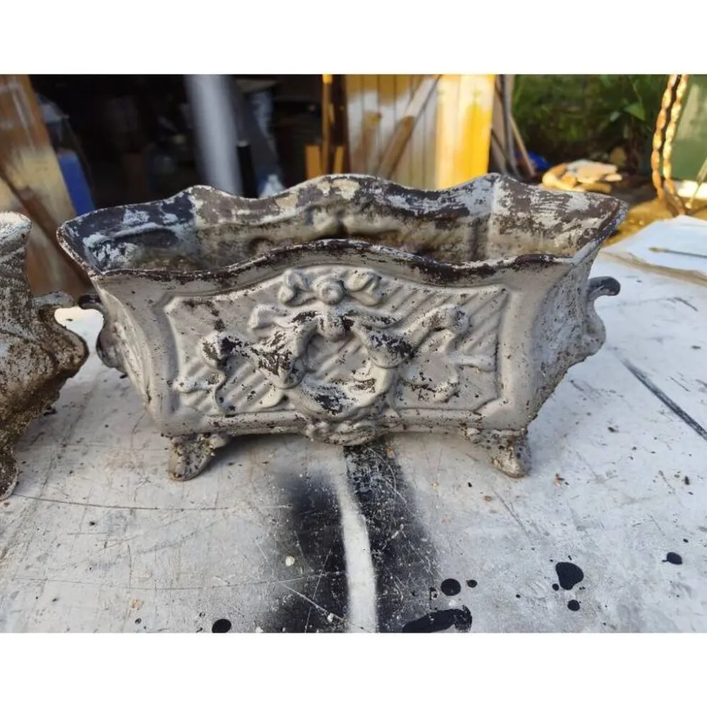 Paire de jardinières en fonte 1900 de Charleville - Mézières