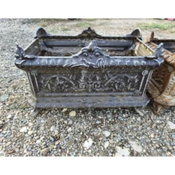 Paire de jardinières en fonte 1900 de Charleville-Mézières