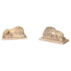 Paire de lions d’après Canova, sculpture en albâtre vers 1880