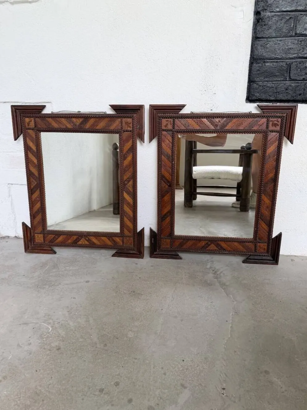 Paire de miroir bois style tramp art