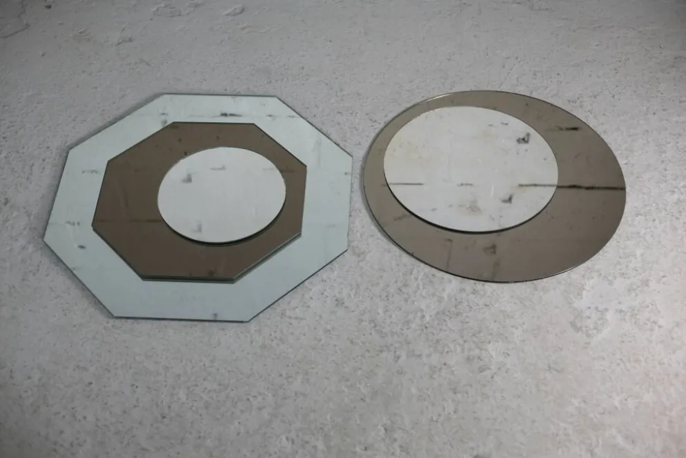 Paire de miroirs "cinétiques", France, circa 1970