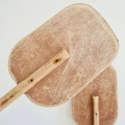 Paire de pagaies en bois