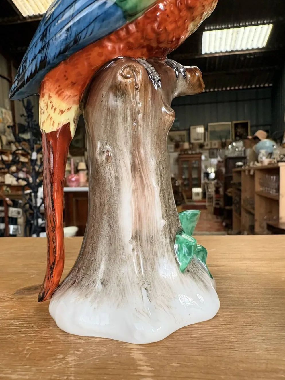 Paire de perroquets en porcelaine Sitzendorf – Allemagne