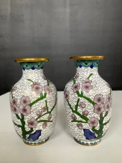 Paire de petits vases vintage en émail cloisonné