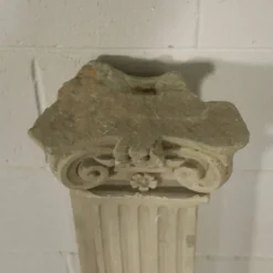 Paire de pilastres Renaissance en pierre Serena, Italie, XVIe siècle