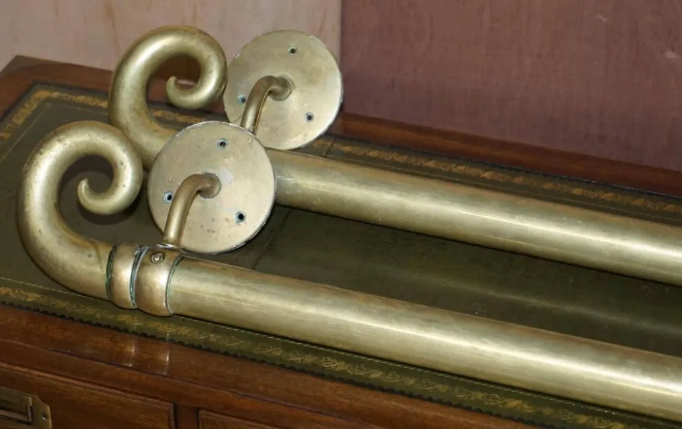 Paire de poignées de porte en laiton victorien antique, très grandes