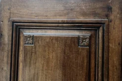 Paire de portes a deux panneaux en noyer massif XVIII siècle