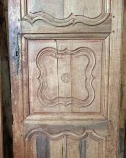 Paire de portes d’armoire anciennes