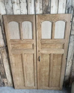Paire de portes d’armoire en chêne