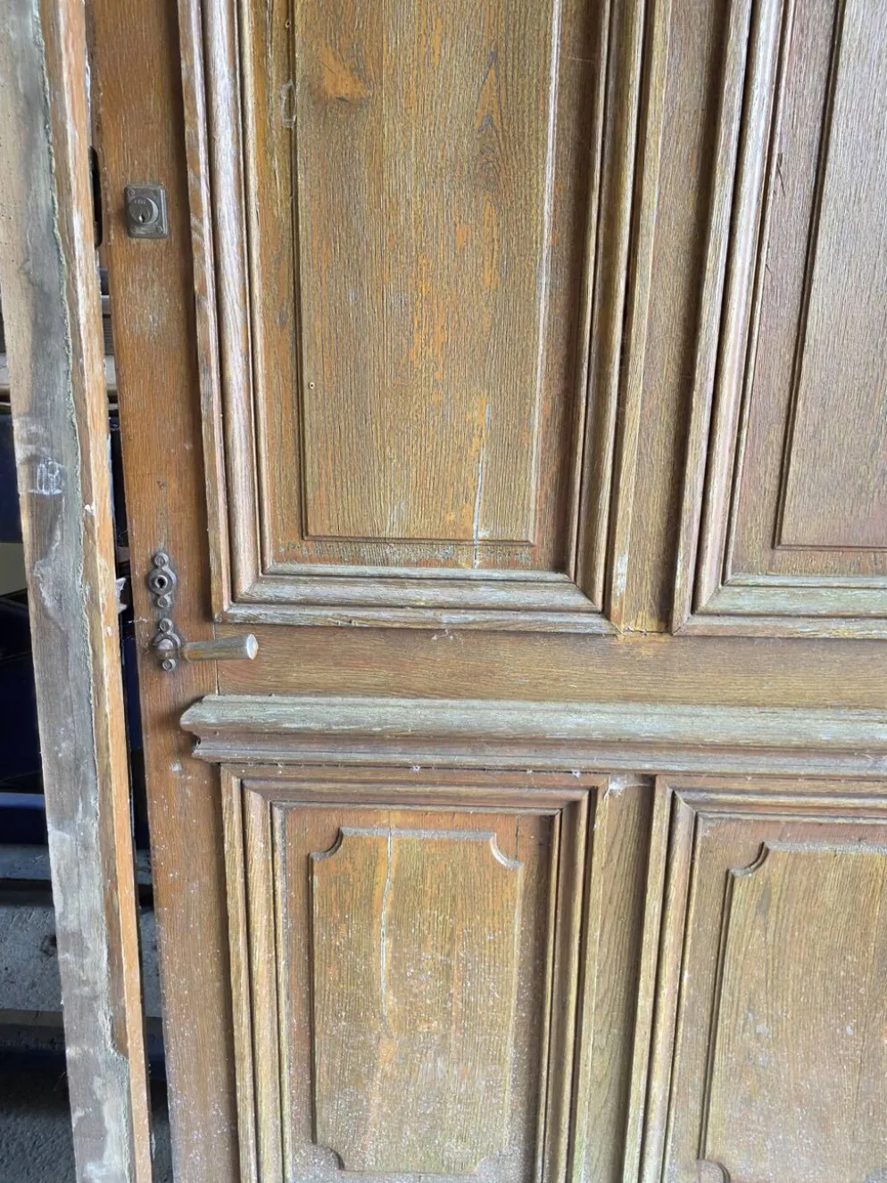 Paire de portes d'entrée en chêne massif, XIXe