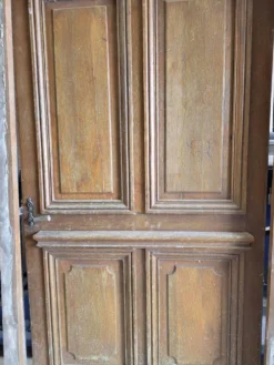 Paire de portes d'entrée en chêne massif, XIXe