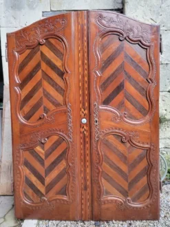 Paire de portes de placard mural