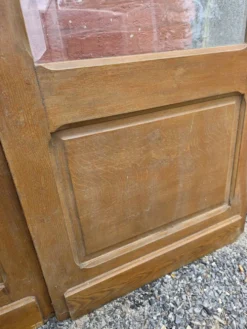 Paire de portes de séparation anciennes, verres biseautés