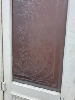 Paire de portes de séparation Art nouveau en verre gravé