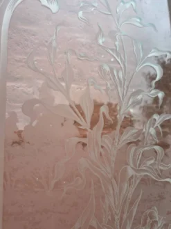 Paire de portes de séparation Art nouveau en verre gravé