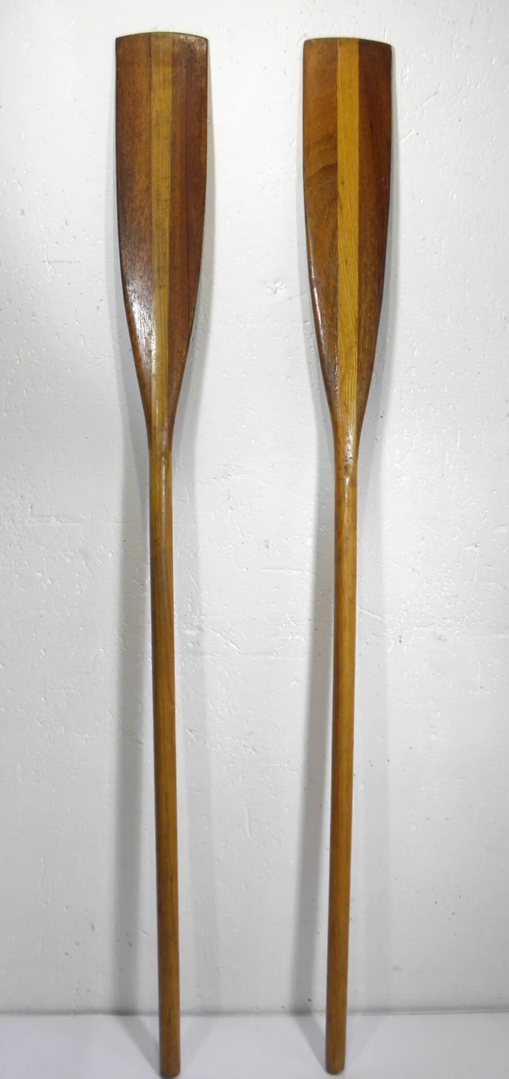 Paire de rames en bois