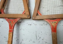 Paire de raquettes de tennis ancienne Majestic avec presse
