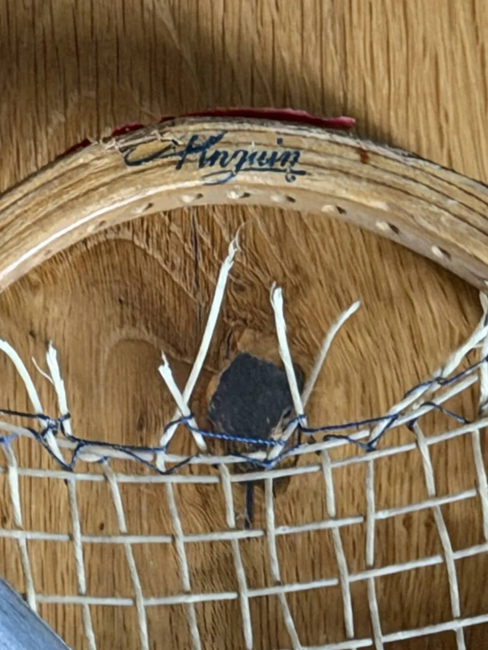 Paire de raquettes vintage Pinguin 1960