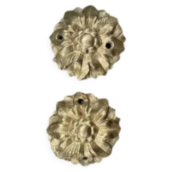 Paire de rosaces en laiton anciennes numérotées pour décoration meuble