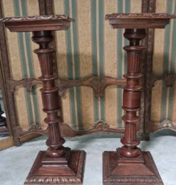 Paire de sellettes style Renaissance en noyer - époque XIXeme