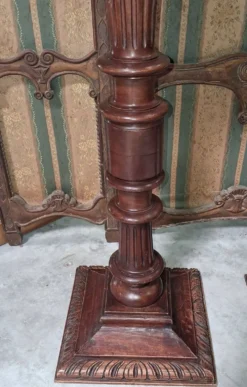 Paire de sellettes style Renaissance en noyer - époque XIXeme