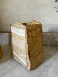Paire de serre-livres art déco marbre et onyx