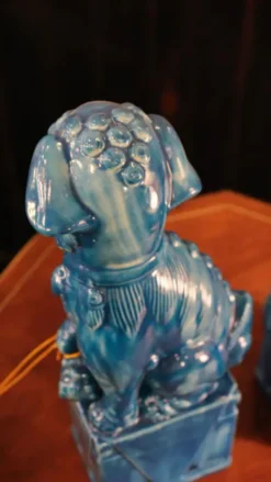 Paire de serre-livres chiens Foo en céramique émaillée turquoise, Manises